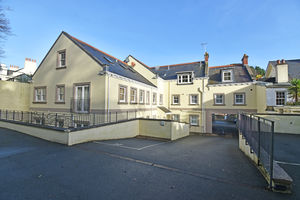 - click for photo gallery